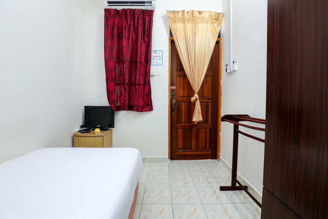 Oyo 89887 Chalet Yunie Marang Exterior photo